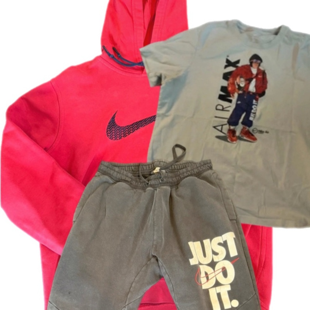 Mens L-Nike Just Do It Sweatsuit- With Mens XL Nike Airmax T-shirt